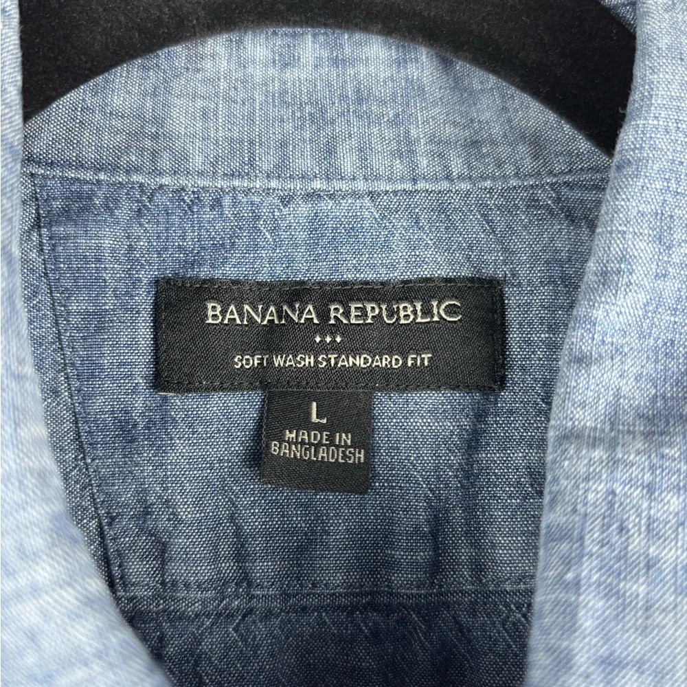 Banana Republic Soft Wash Standard Fit Chambray Shirt Men’s Large Blue Cotton
